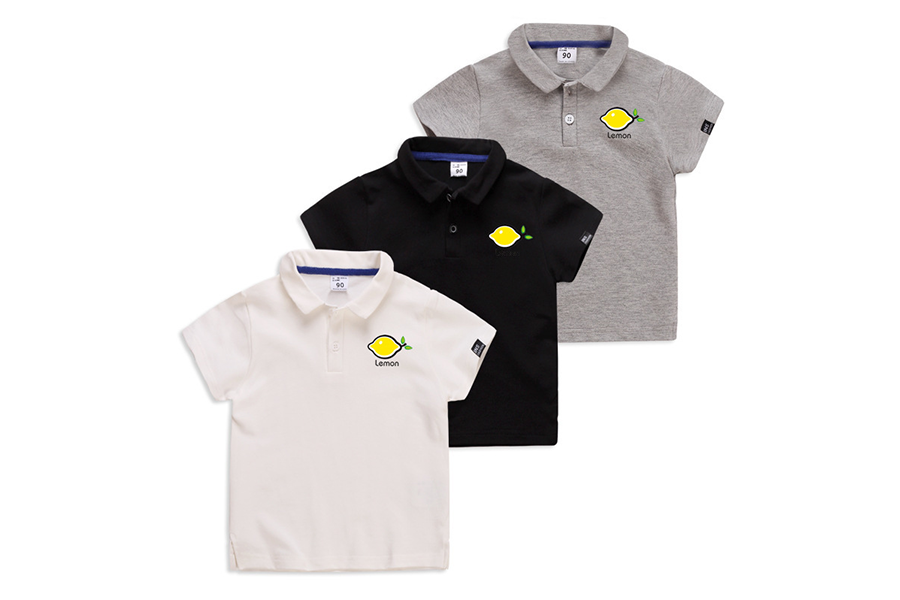 Kaos polo V-neck dengan warna putih, hitam, dan abu-abu