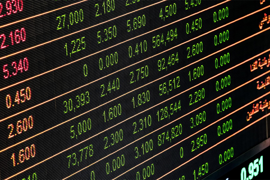 Nilai pasar saham di monitor