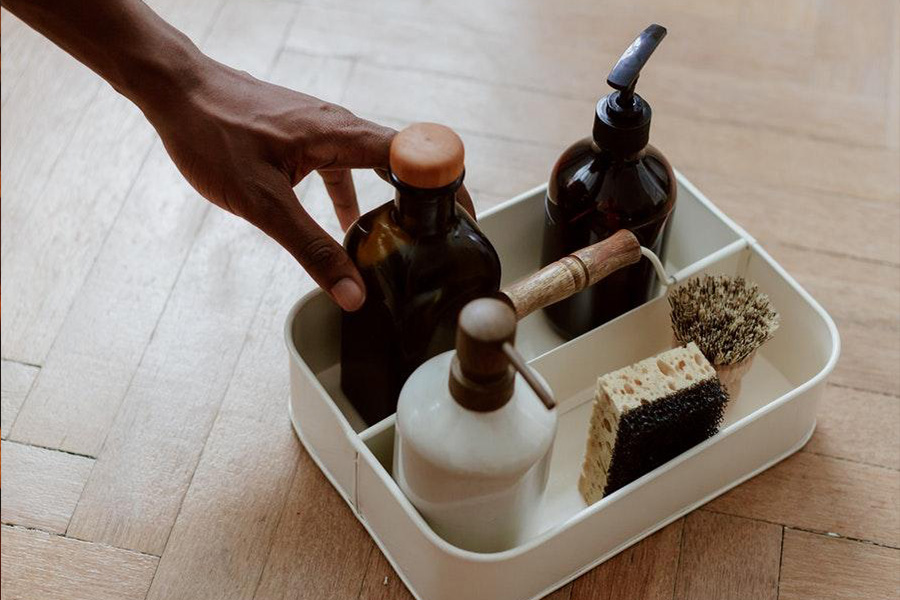 A caddy for kitchen storage