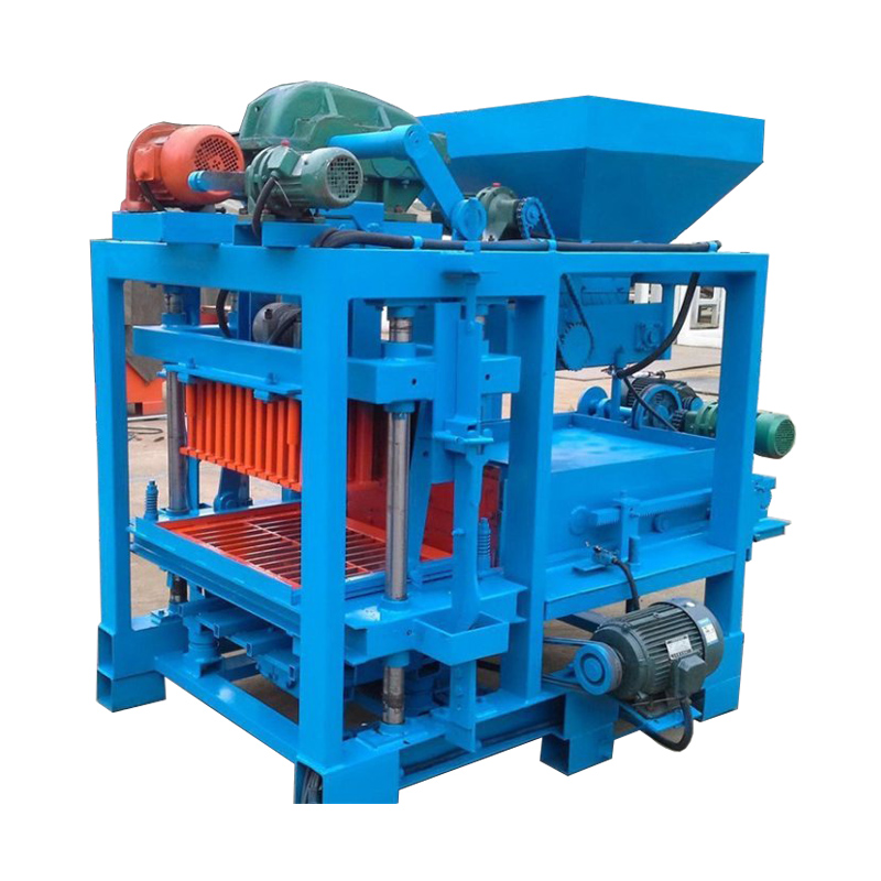 Concrete block making machine