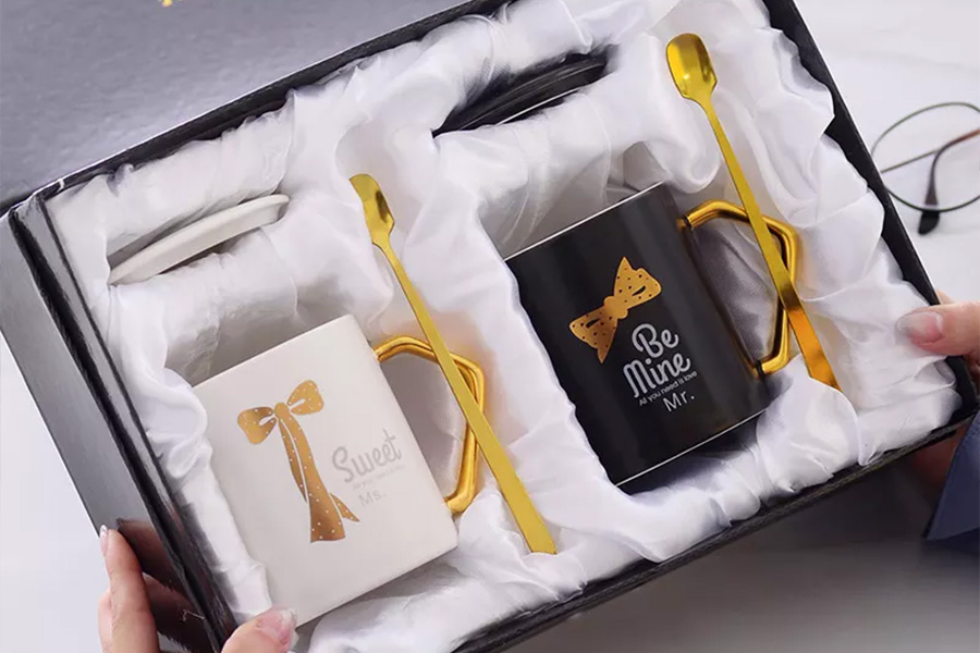 Custom gift set packaging for drinkware